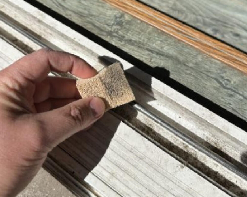 Window Seal Chemical Sponge Test